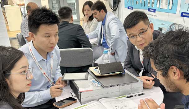 鴻嘉利閃耀2024歐洲智慧能源展丨聚焦創(chuàng)新技術(shù)，共筑全球碳中和未來(lái)(圖11)