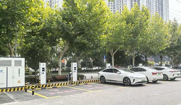宜昌首批全液冷超充站投入運營，鴻嘉利助力高質量充電基礎設施建設(圖1)